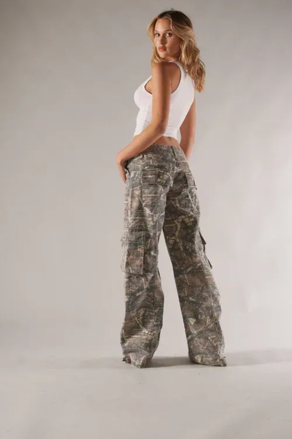 Women's Camouflage Cargo Pants with Wide Legs