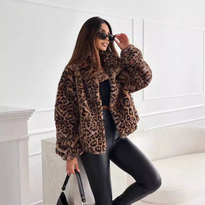 Women's Jacket with Leopard Print and Button Closure with Wide Lapel Collar