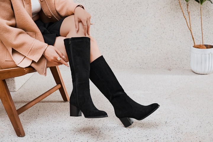 Women's Knee-High Boots with Block Heel and Pull-On Entry
