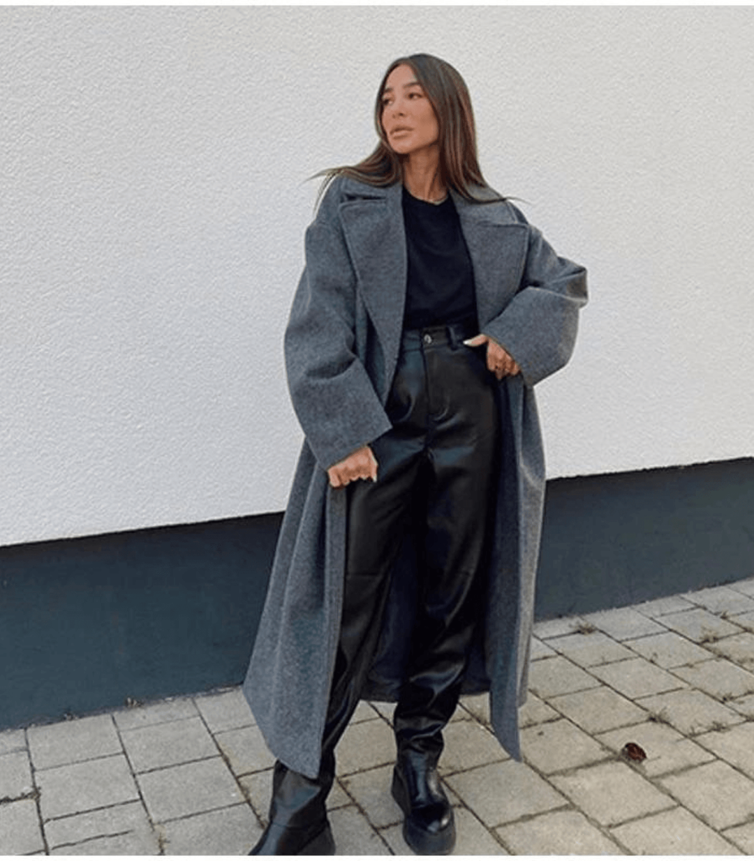 Women's Long Coat with Double-Breasted Button Closure and Wide Lapels