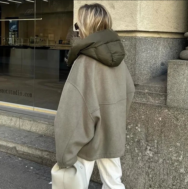 Women's Oversized Jacket with Lapel Collar and Side Pockets