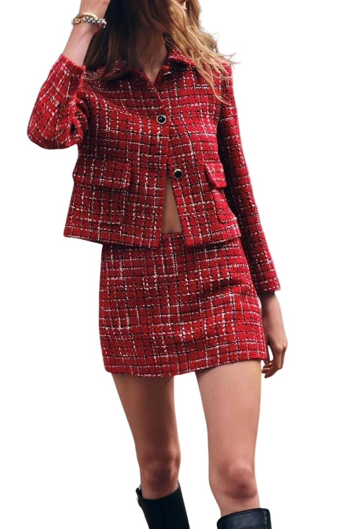 Women's Plaid Tweed Jacket with Round Neckline and Front Patch Pockets