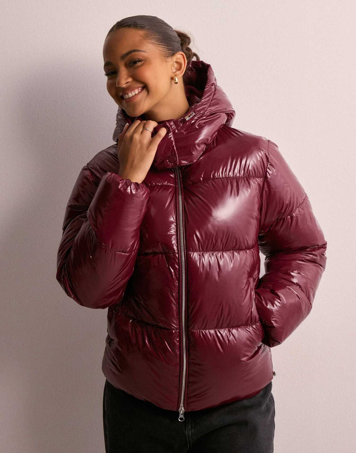 Women's Quilted Puffer Jacket with Detachable Hood and High Collar