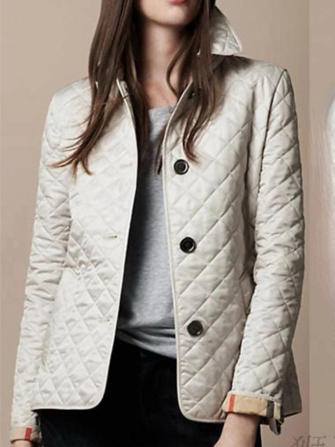 Women's Quilted Zip-Front Jacket with Fold-Down Collar and Side Pockets