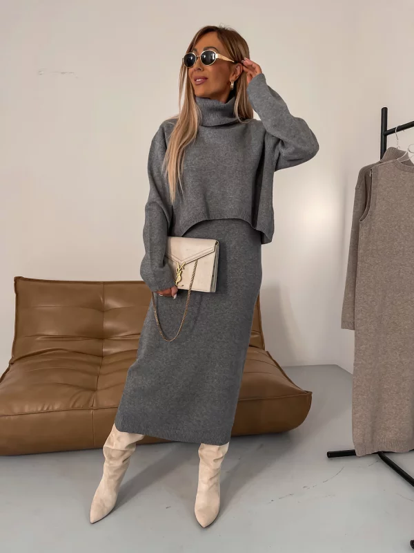 Women's Turtleneck Jumper and Midi Skirt Set with Ribbed Knit Texture